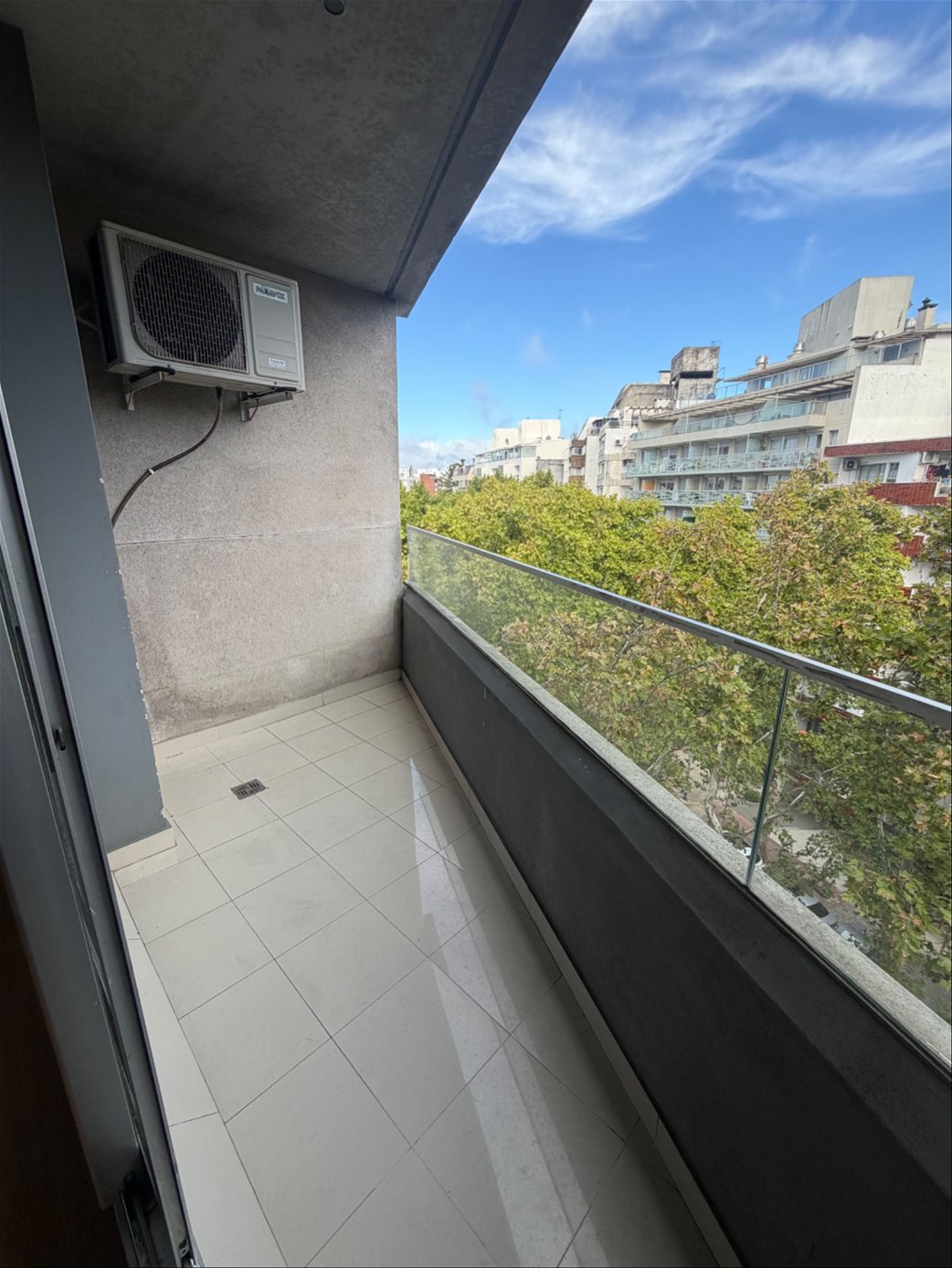 CW248832 – Foto 04