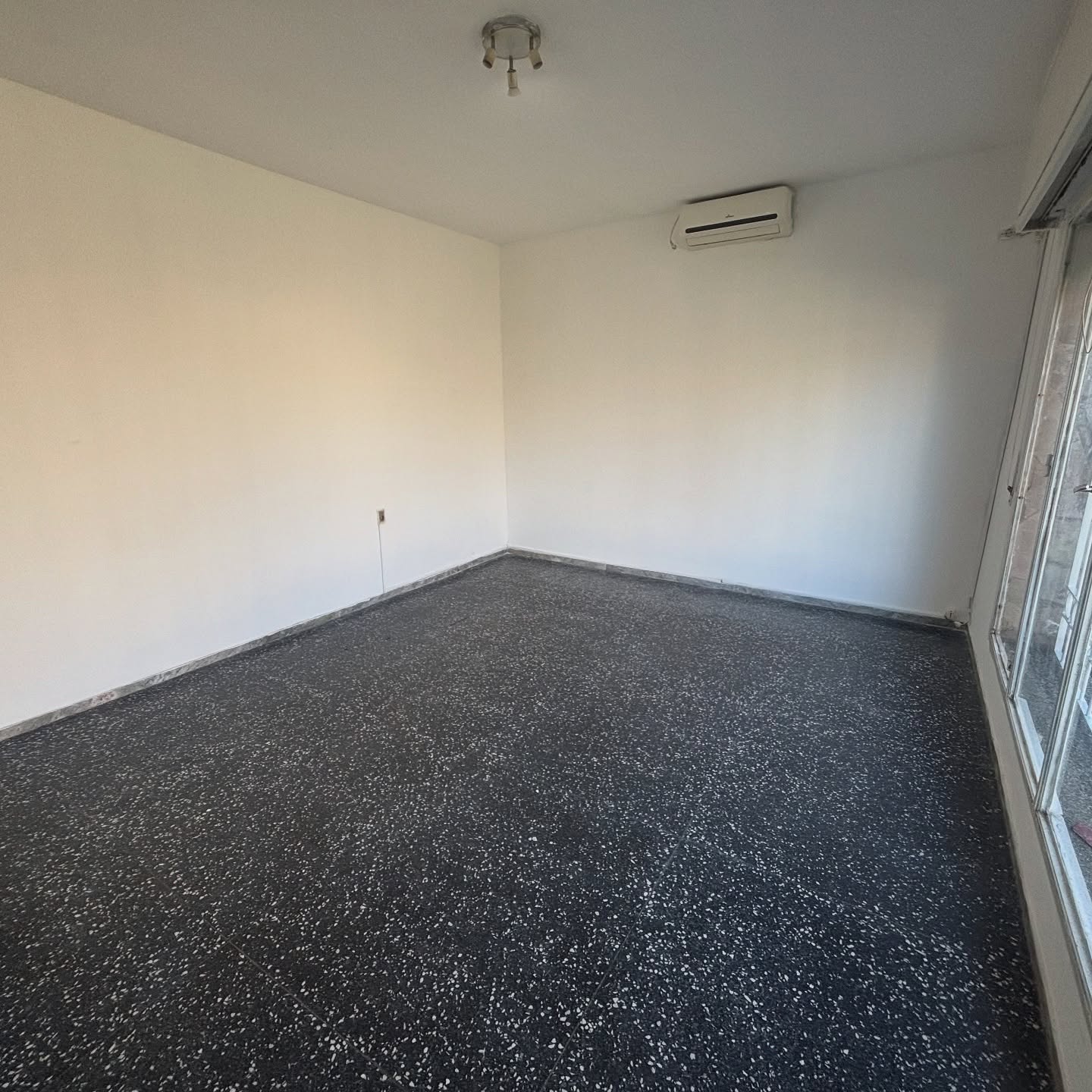 505433899_18146564653380509_5434847846837149515_n