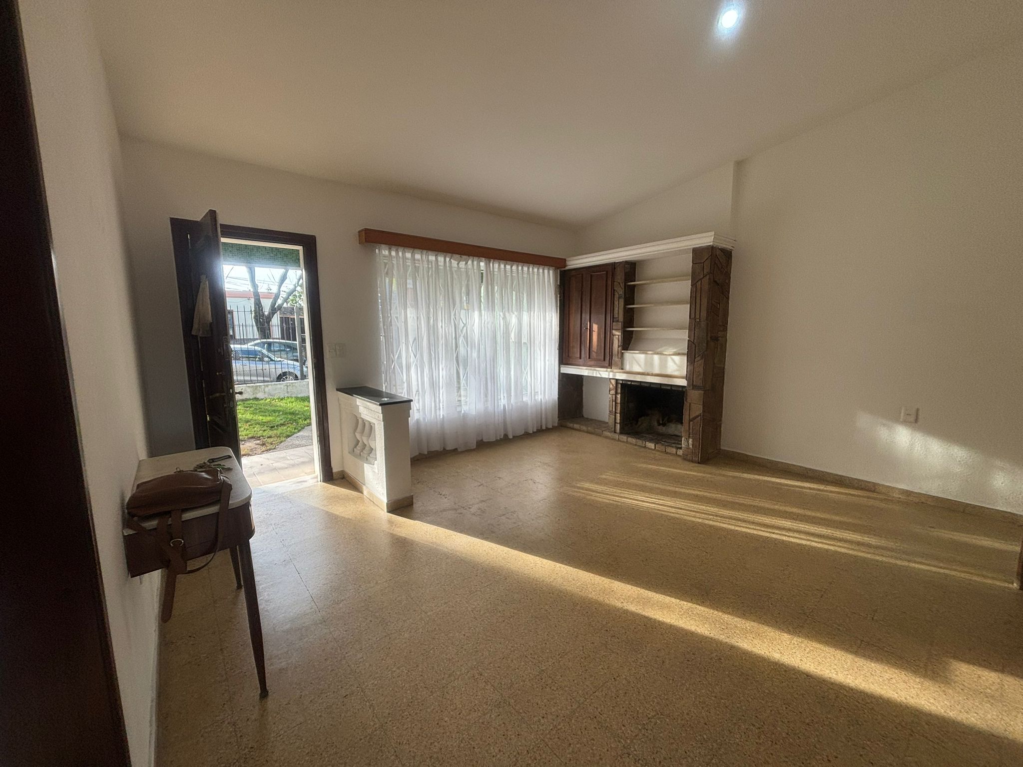 WhatsApp-Image-2025-06-13-at-18.23.37