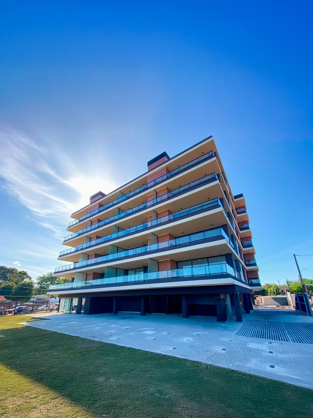 7d1b06_5fa359bb465941ae9a9e31455b0bc941mv2